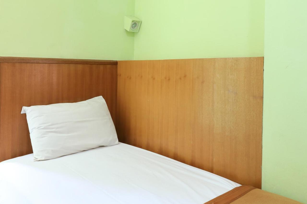 Hotel Prisma Sidoarjo Dış mekan fotoğraf