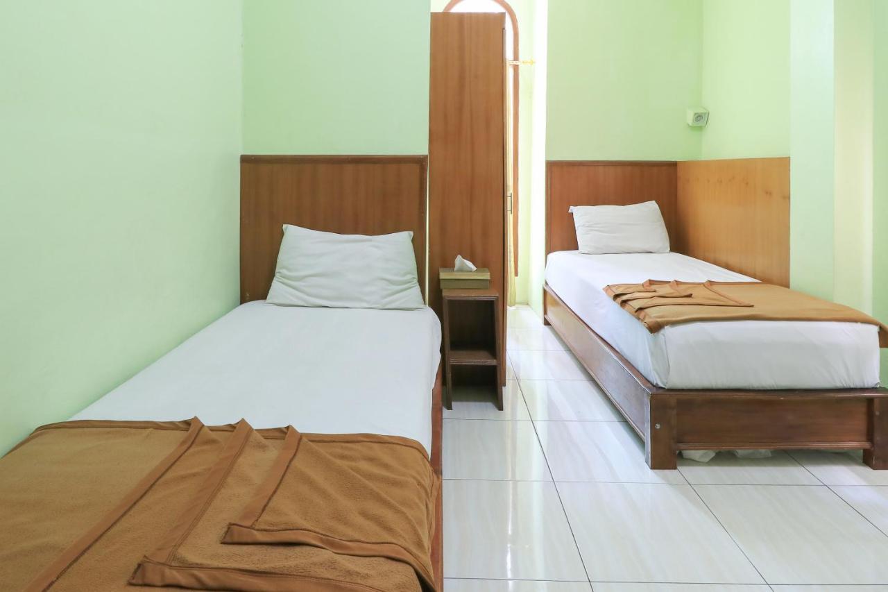 Hotel Prisma Sidoarjo Dış mekan fotoğraf