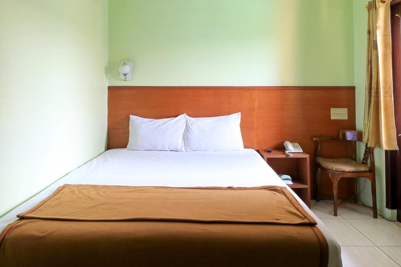 Hotel Prisma Sidoarjo Dış mekan fotoğraf