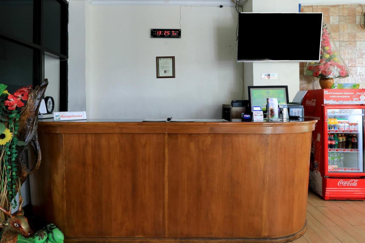 Hotel Prisma Sidoarjo Dış mekan fotoğraf